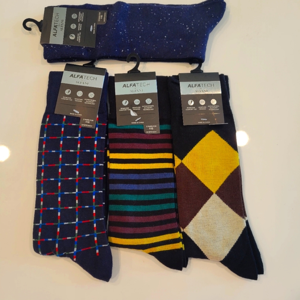 ALFA-TECH by ALFANI 4 - Pairs Dress Socks